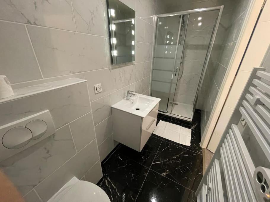 01.Studio#Creteil#Loft#Cinema Bagian luar foto